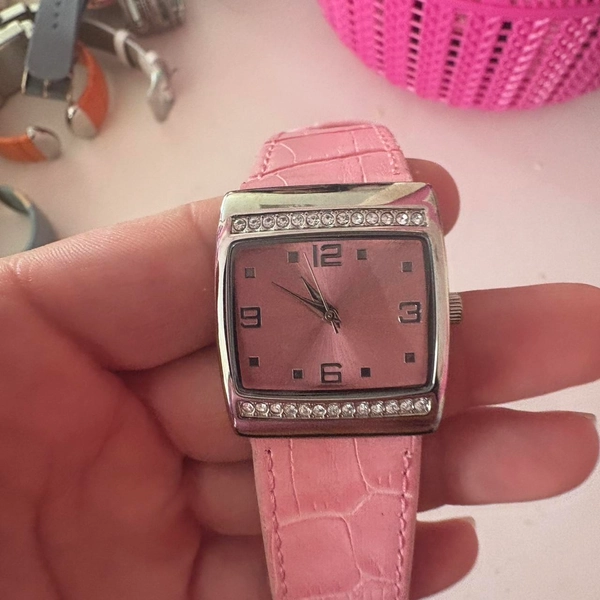 Pink vintage analogue watch with silver details...