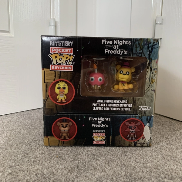 Five Nights at Freddy’s Mystery Pocket Pop Keychain Display Case FNaF