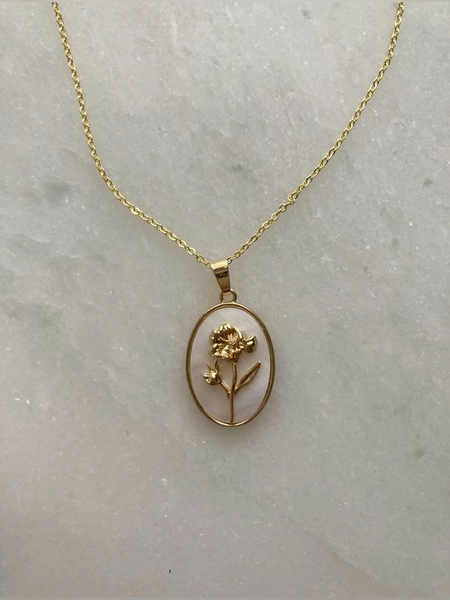 Maxima Birth Flower Pendant | Birth flower jewelry ideas, Birth flower necklace, Minimal luxe floral pendant