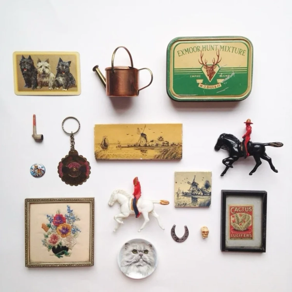 trinkets, stickers