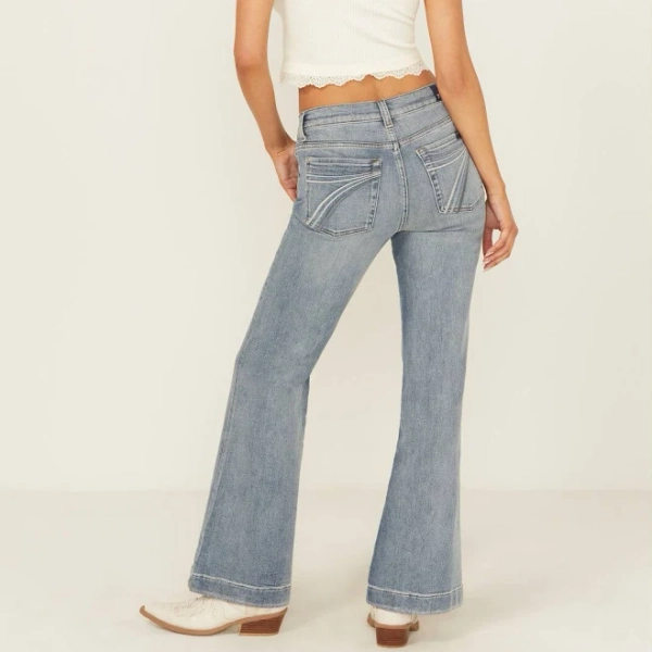 7 For All Mankind Women's Santa Rosa Mid Rise Tailorless Dojo Bootcut Jeans