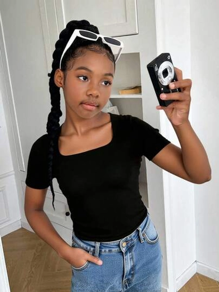 SHEIN Tween Girl Casual Basic Comfortable Stretchy Fitted U-Neck Short Sleeve Solid Color Cropped Knit T-Shirt