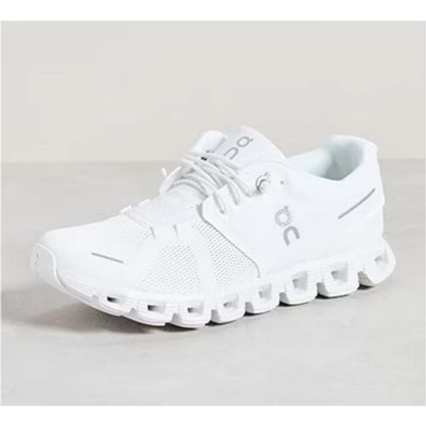 On Women's Cloud 5 Sneakers Running Shoes White/White, Size 8.5