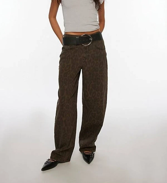 BDG Logan Printed Buckle Baggy Barrel Jean