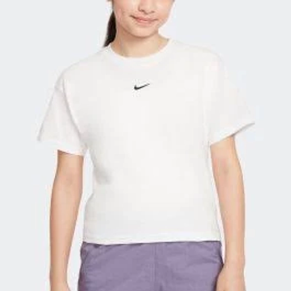 Nike Sportswear Essential Big Girls T-Shirt