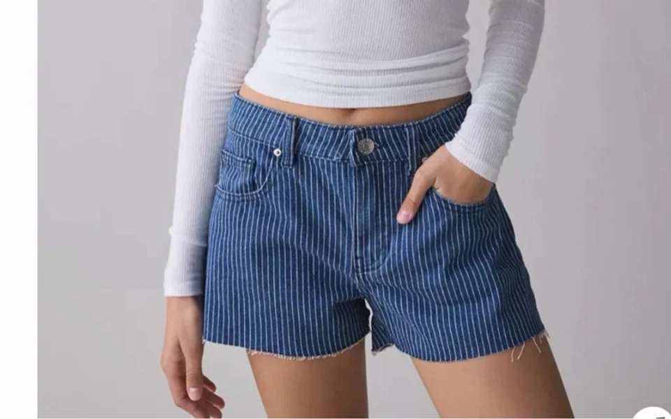 BDG Oscar Relaxed Cutoff Denim Micro Short