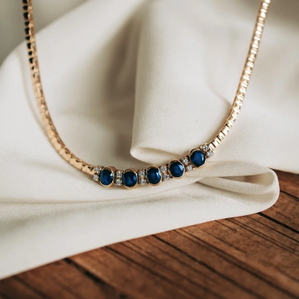 Collar zafiros y diamantes | Urbieta