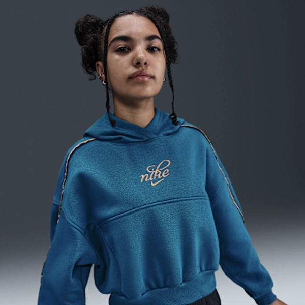 Nike Sportswear Club Fleece Big Kids' (Girls') Boxy Hoodie
