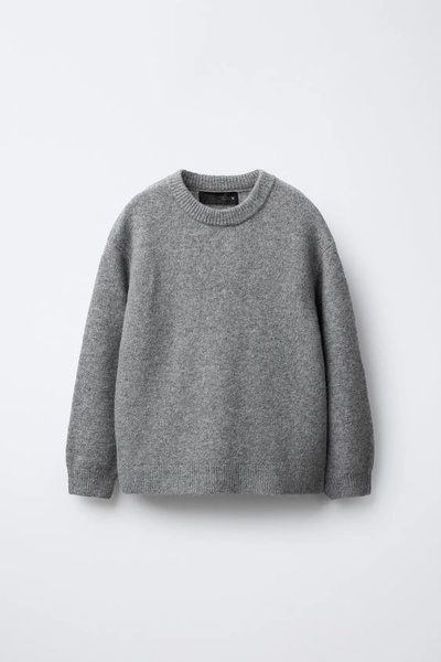SOFT WOOL KNIT SWEATER