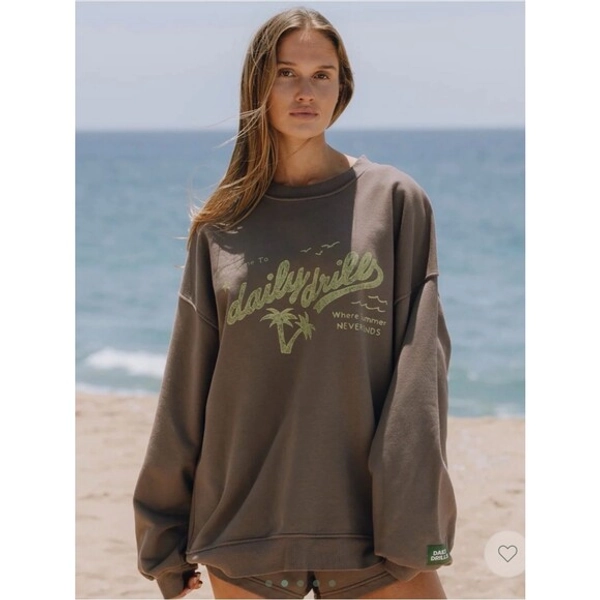 Daily Drills Oversized Vacation Crew Mocha Matcha xs/s