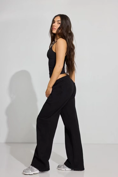 Garage sweat pants color: jet black