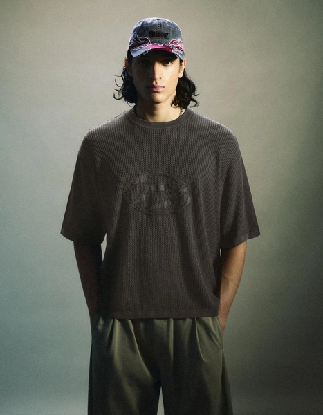 Short sleeve wash-effect patch T-shirt