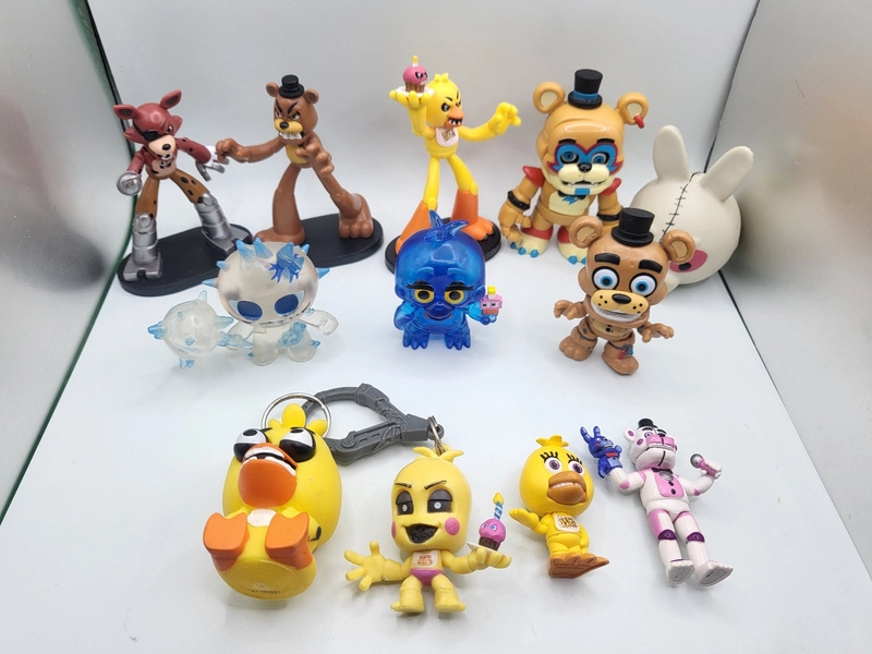 Funko FNAF Five Nights At Freddy's Mixed Lot Of Figures Freddy Chica Frostbite