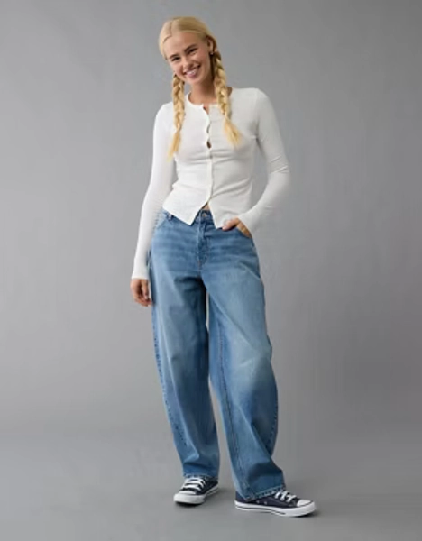 AE Strigid Low-Rise Baggy Barrel Jean