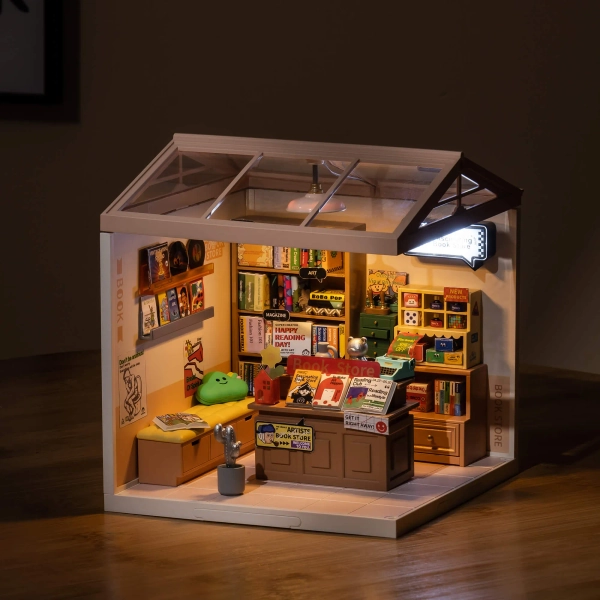 Rolife Super Creator Miniature House - Fascinating Book Store DW004