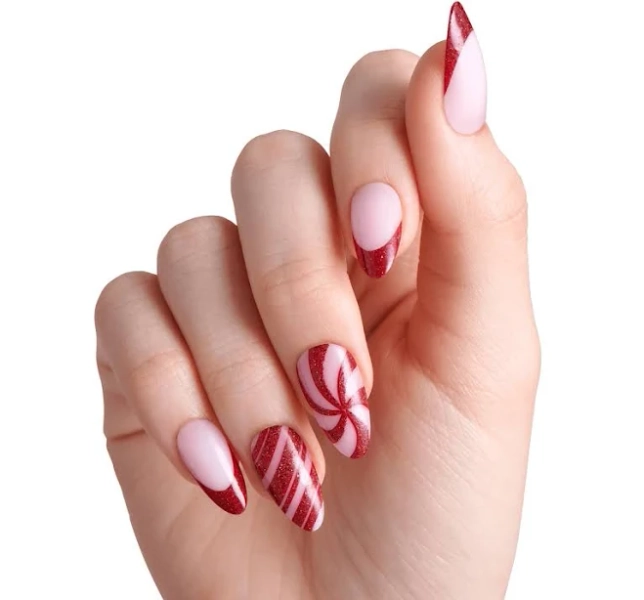 Kiss Voguish Fantasy Holiday Press On Nails