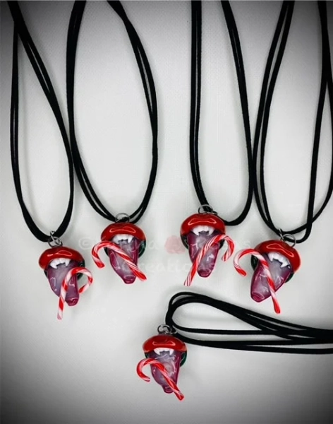 Medium/small 3D print red and green vampire Lips Pendant/candy cane | Karina Rosas Creations