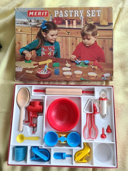 Vintage 1970s Merit Children's Pastry Baking Set Original Box Collectable Toy