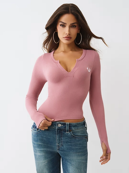 SEAMLESS V-NOTCH LONG SLEEVE TOP