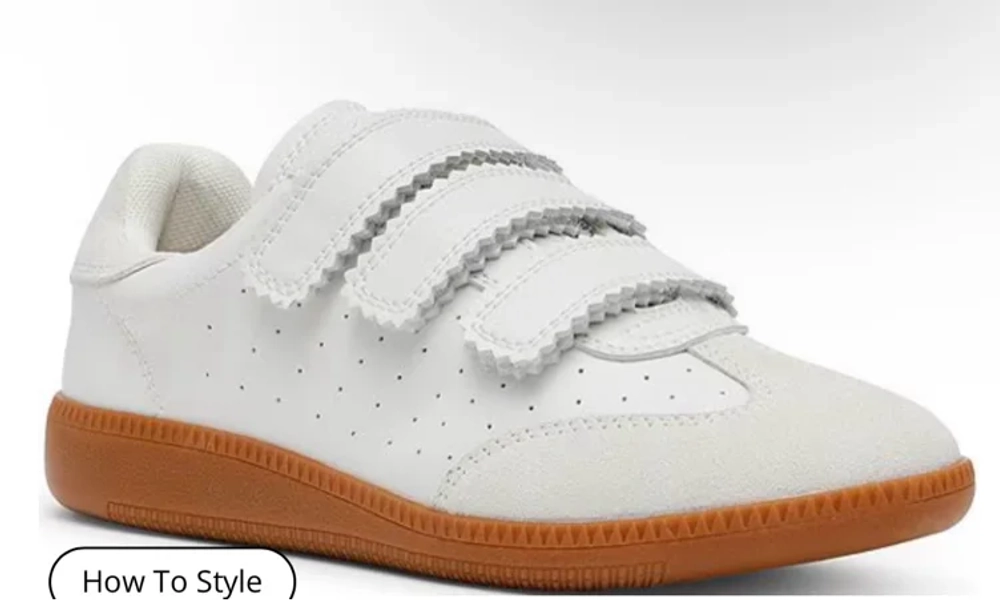 Steve Madden Momentum Gum Sole Hook-and-Loop Low Top Sneakers