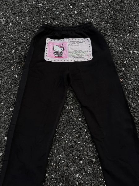HK ID SWEATS