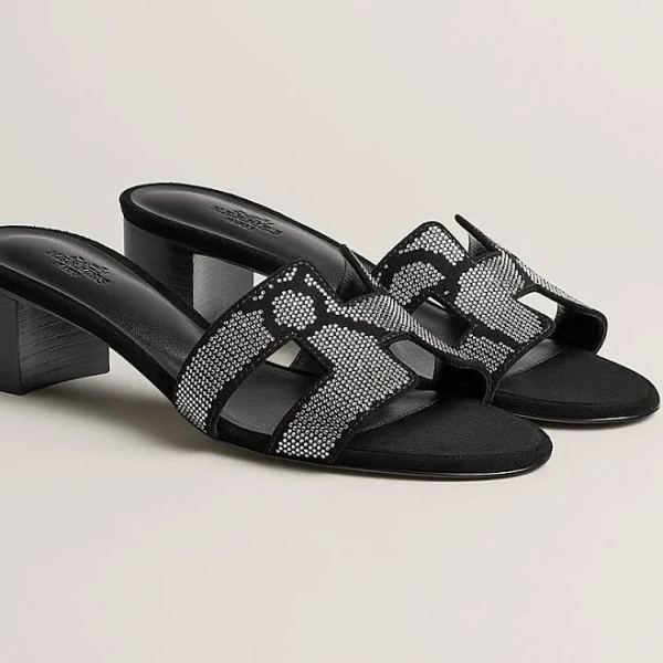 Oasis sandal
