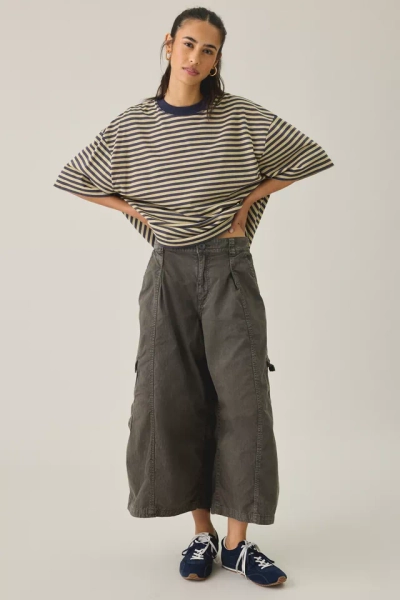 BDG Static Mid-Rise Cargo Culotte Pants