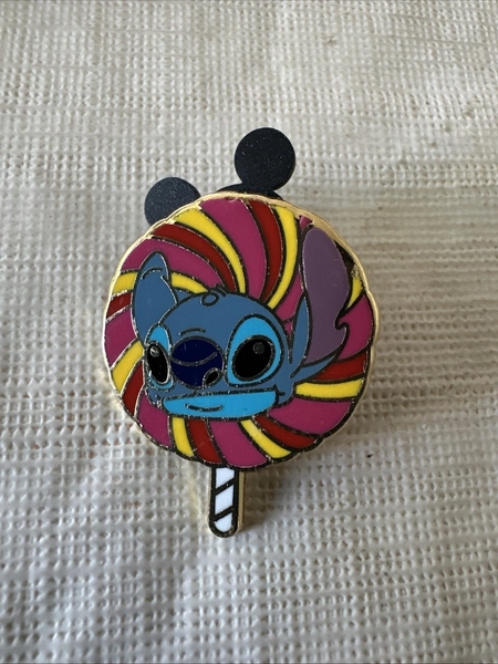 🍭 2008 Stitch Disney Character Lollipop Pin: 2008 Disney Lollipop LE Pin