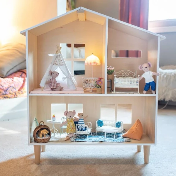 Fat Brain Toys Whiskerwood Hollow Deluxe Wooden Dollhouse