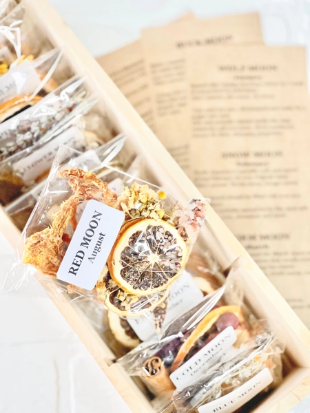 Moon Simmer Pot Set | F and R Candles
