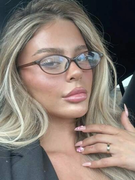 Trending Women's Small Frame Oval Stylish High-End European And American Versatile Transparent Glasses, Essential For Commuting And Back To School