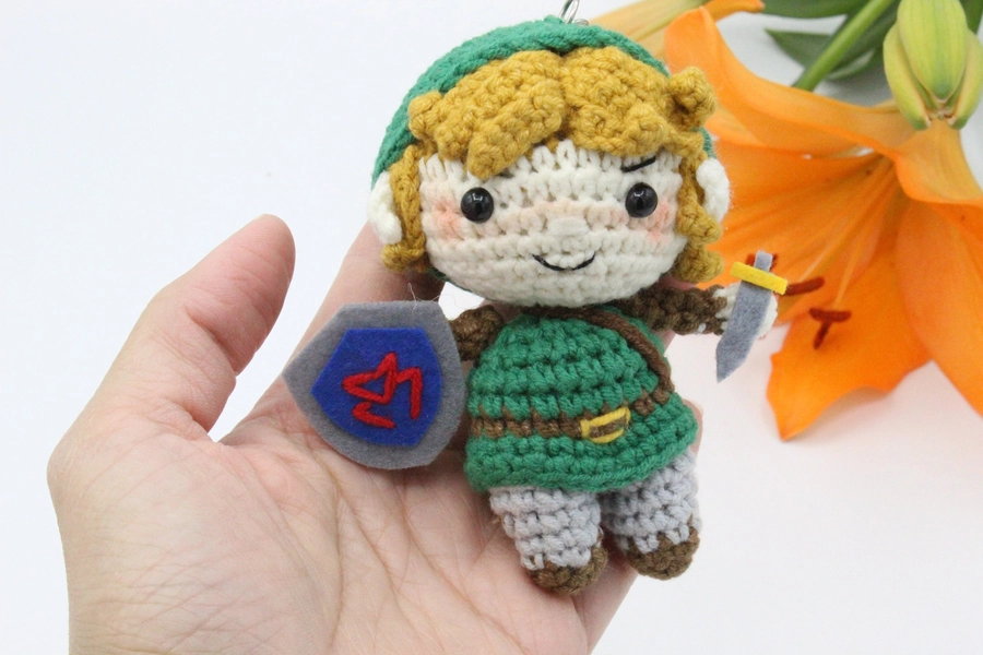 Handmade Legend of Zelda Link Crochet Keychain: Amigurumi Plushie