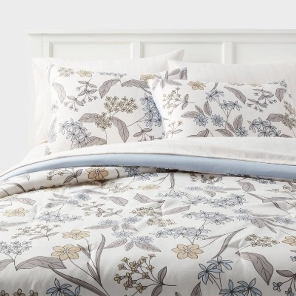 Full/Queen Printed Comforter Set Ivory/Light Blue/Honey Yellow - Room Essentials™: Botanical Pattern, 7-Piece Bedding Set