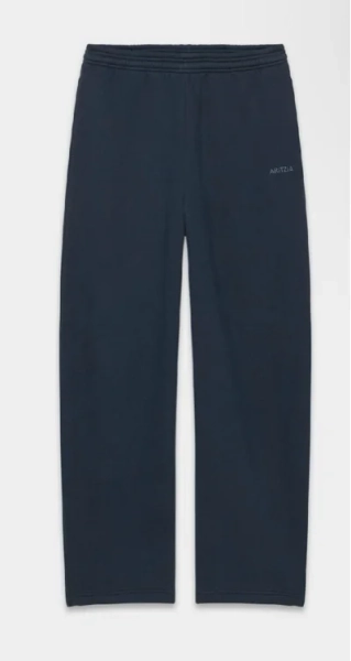 Cozy Sweatfleece Boyfriend Barrel Sweatpant | Aritzia US