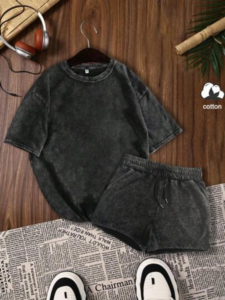 LQTY Cotton, Summer Women's Solid Color Street Fashion, Korean Style Comfortable Retro Basic Fashion Commuting Versatile Y2k Clothing Women's Clothing, Suitable For Outdoor Leisure, Regular Niche Punk Style Black Well-Fitting Round Neck Short-Sleeved Washed T-Shirt Shorts Two Pieces Set