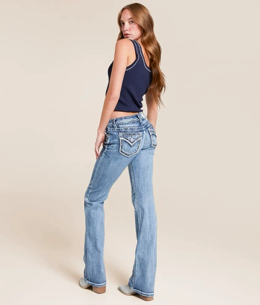 22 M383 Low Rise Boot Stretch Jean