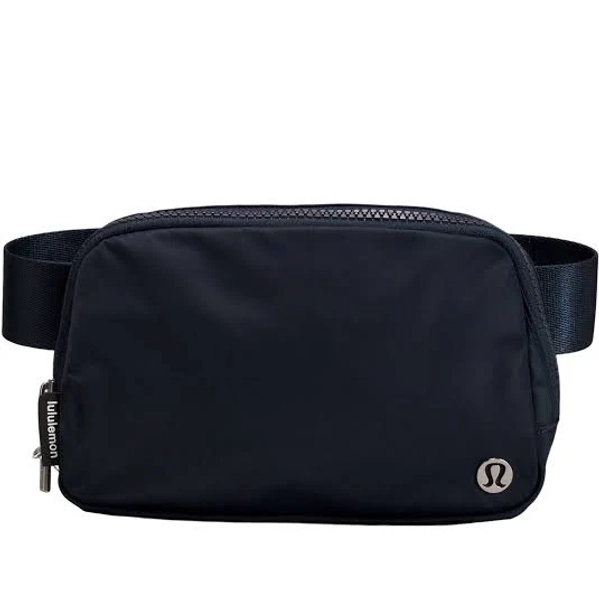Lululemon Everywhere Belt Bag