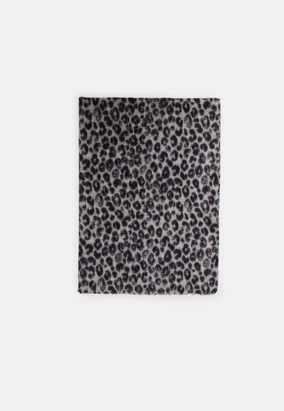 Cachecol animal print - Moda de mulher | Stradivarius Portugal
