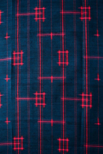 Vintage Japanese tsumugi silk fabric – indigo and red plaid pattern for slow stitching