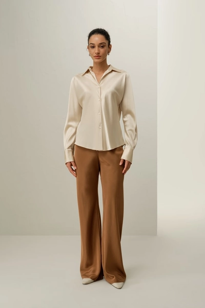 Chemise en Soie Coupe Biais