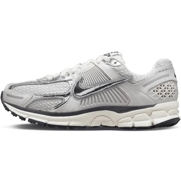 Nike Women's Zoom Vomero 5