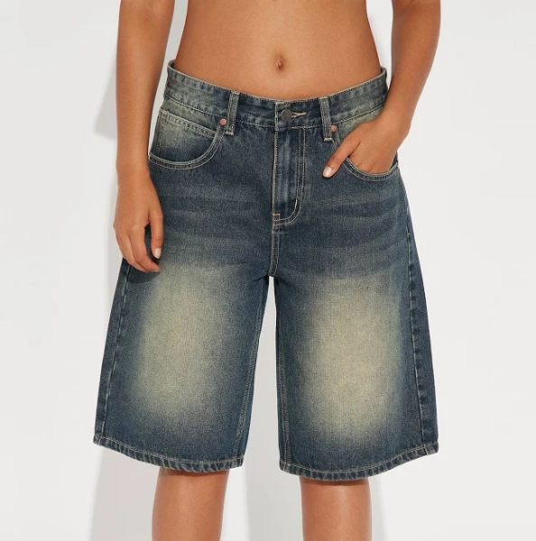 Fashion Nova Women's Basic Tinted Denim Jorts