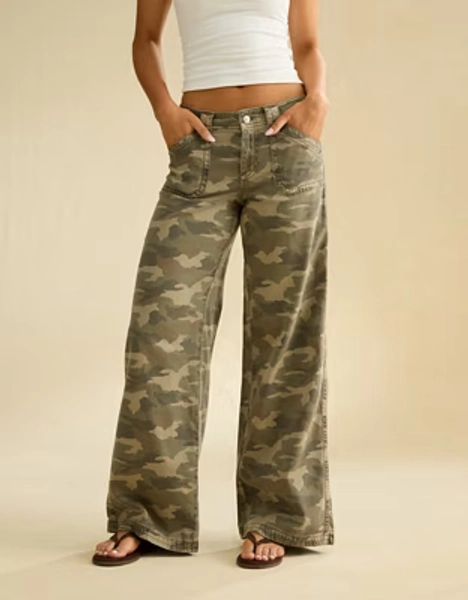AE Low-Rise Ultra Wide-Leg Pant