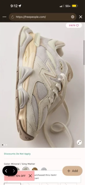 New Balance 9060 Sneakers
