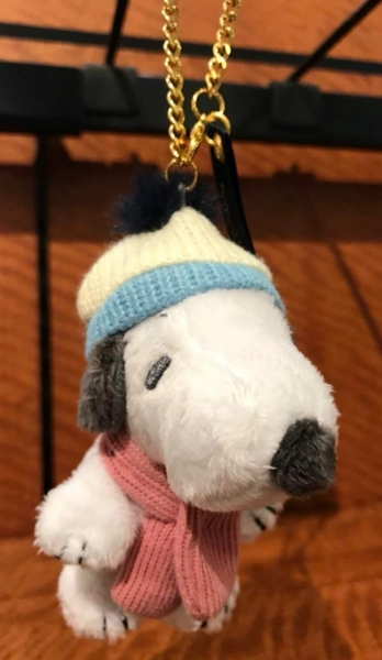 USJ JAPAN PEANUTS Snoopy Plush Toy Keychain 2023 Winter Christmas L/E