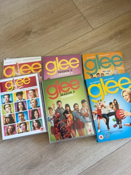 Glee season 1-4 boxset
