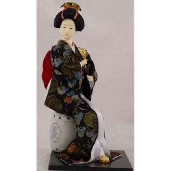 Japanese Geisha Oriental Doll