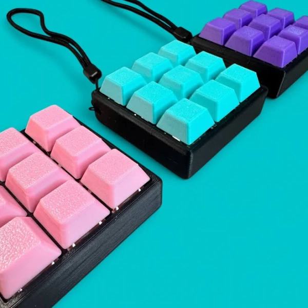 Custom 9 Key Mechanical Keyboard Clicker Keychain