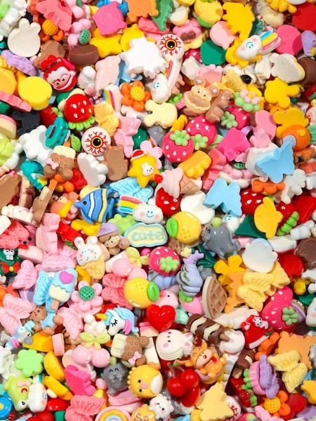 10/20/30/40/50/80/100/200pcs Random Resin Accessories Set, Creative Cute Sweet Fresh Girl Cartoon DIY Decorations, Various Colors, Styles And Patterns, More Quantity More Variety, Can Be Used For Phone Case Decor, Keychain, Necklace, Bracelet, Dust Plug And Other Pendant Ornaments, Great Back To School Party Favors And Small Gifts