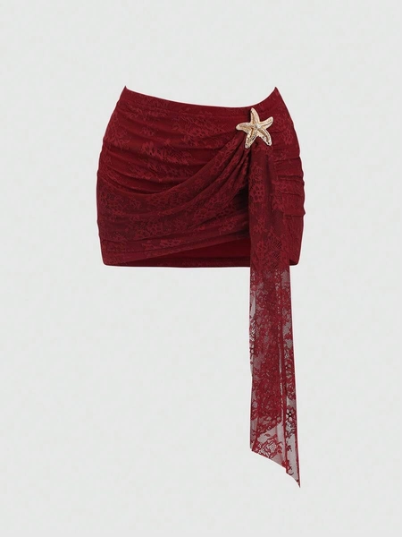 Sweetra Minifalda ajustada de mujer elegante y sexy con parches de encaje, volantes asimétricos, decoración metálica y plisados